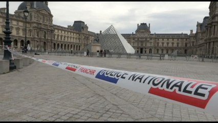 Furto Louvre, gli arrestati confessano,  ma i gioielli non si trovano