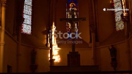 Quando a Fé Vira Negócio A Indústria da Esperança