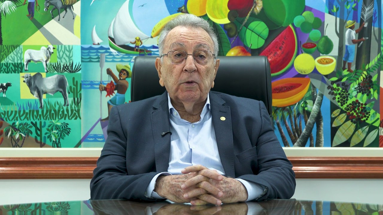 Presidente da CNA alerta para crise profunda dos produtores de leite