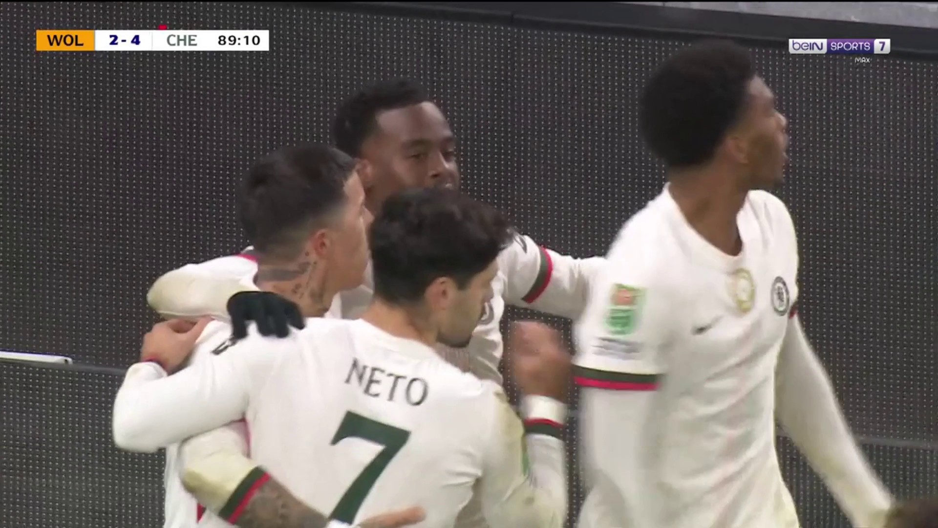 Carabao Cup : Le but dingue de Gittens !