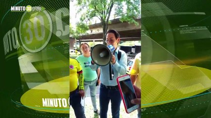 ¿También hay que lavarles y plancharles? Las extravagantes exigencias de los taxistas para levantar el paro