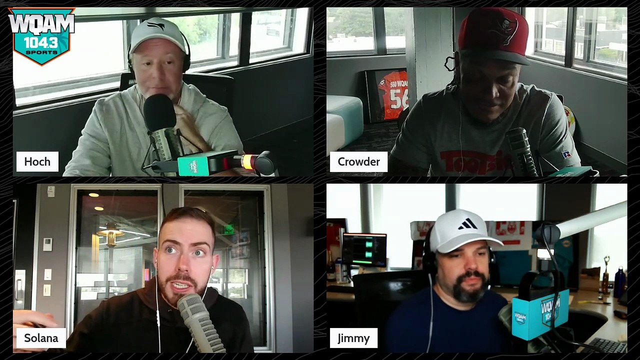 Is asking celebrities for autographs and pictures lame? Channing Crowder thinks it is