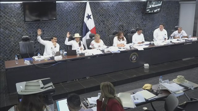 Reglamento Interno de la Asamblea: Comisión de Credenciales aprueba primer bloque de reformas para el texto único