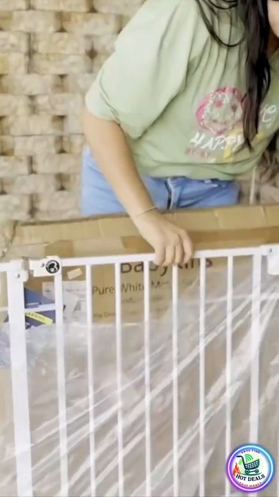 Daily Deals Alert : Top Amazon Find 🏡 Baby & Dog Safety Gate 2025 | Amazon Must Haves