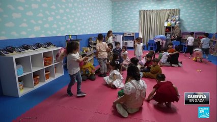 Resiliencia en el desierto: sobrevivientes de Gaza reconstruyen su vida en Emiratos