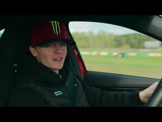 Vollgas | Oliver Solberg testet den 2024 Škoda Octavia RS mit 265 PS