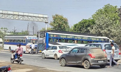 नई व्यवस्था के चलते दिन भर लगता है नेशनल हाईवे पर जाम