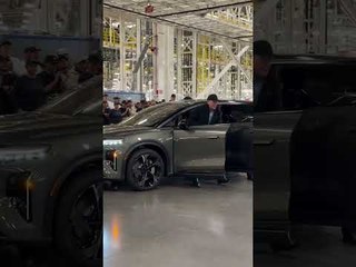 2025 Lucid Gravity: Das ultimative 800 PS Elektro-SUV wird ausgeliefert