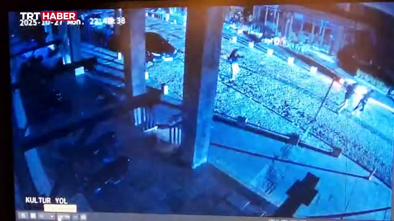 Enkaz altında kalmaktan son anda kurtulan kardeşler o anları anlattı