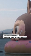Un Labubu géant dans la baie de Hong Kong