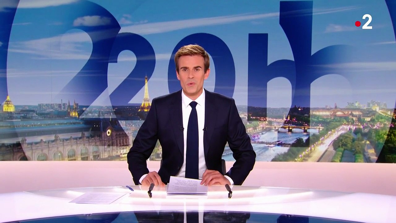 Jean-Baptiste Marteau présente le "20 Heures" de France 2 ce mercredi 29 octobre 2025.