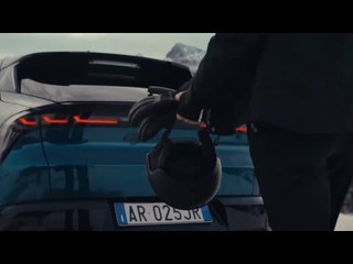 2025 Alfa Romeo Junior Ibrida Q4 – Hybrid-Power mit Allradspaß