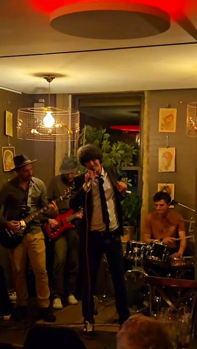 RENEGA - Pas beaucoup (extrait live)