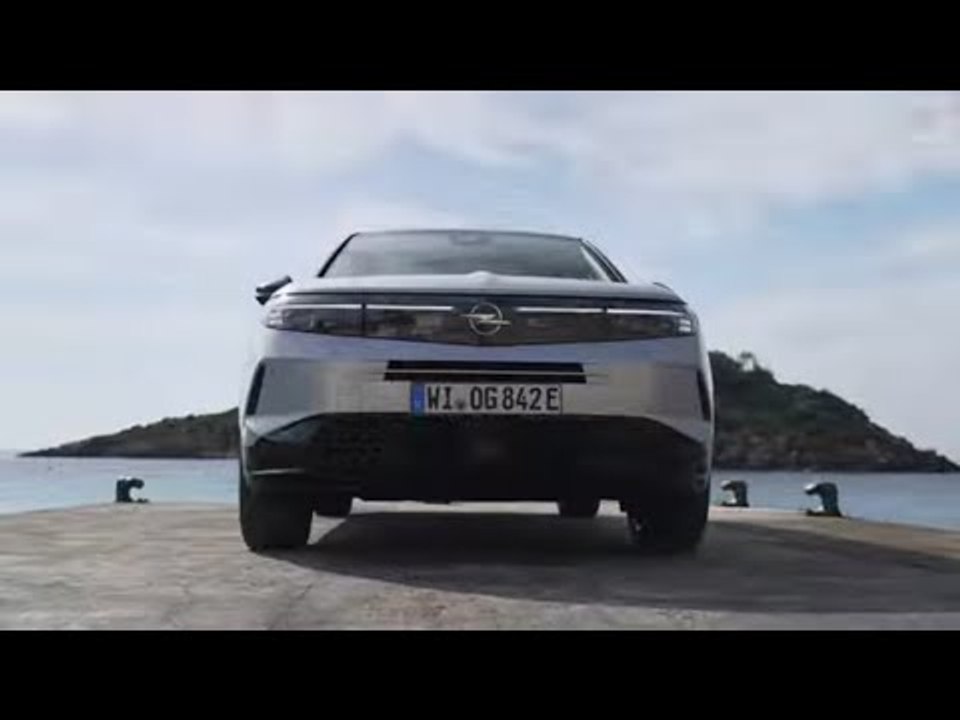 2025 Opel Grandland PHEV in Silber - elektrisch auf Mallorca | Fahren, Exterieur, Interieur