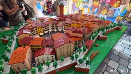 Lucca Comics, nel padiglione Lego un diorama della città toscana