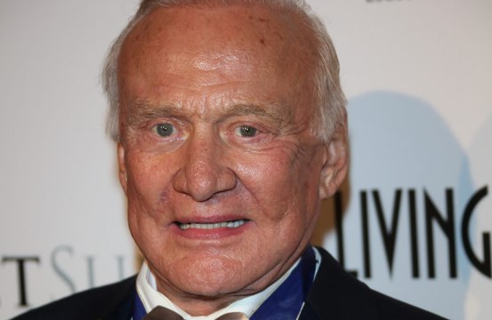 Frau von Buzz Aldrin ist zwei Jahre nach der Hochzeit gestorben