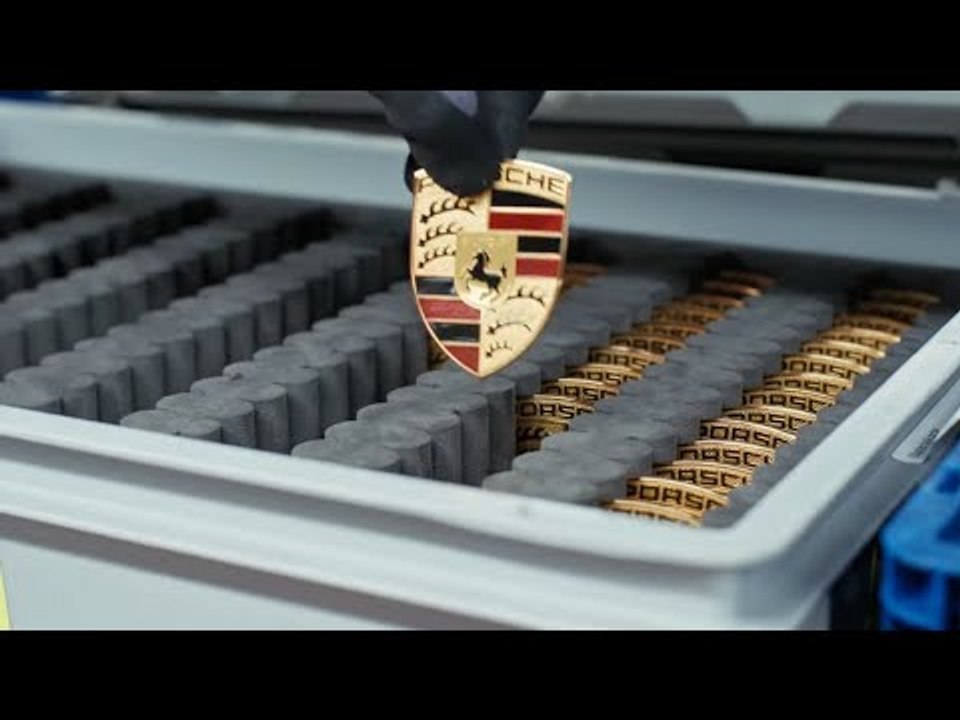 Produktion 2025 porsche 911 carrera (992.2) in zuffenhausen | detaillierte einblicke