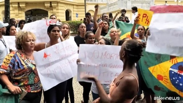 Brasile, la protesta nelle favelas: E' stato un genocidio
