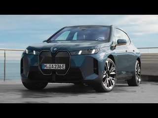 2025 BMW iX xDrive45 in Arctic Race Blue – Eleganz trifft Elektro-Power!