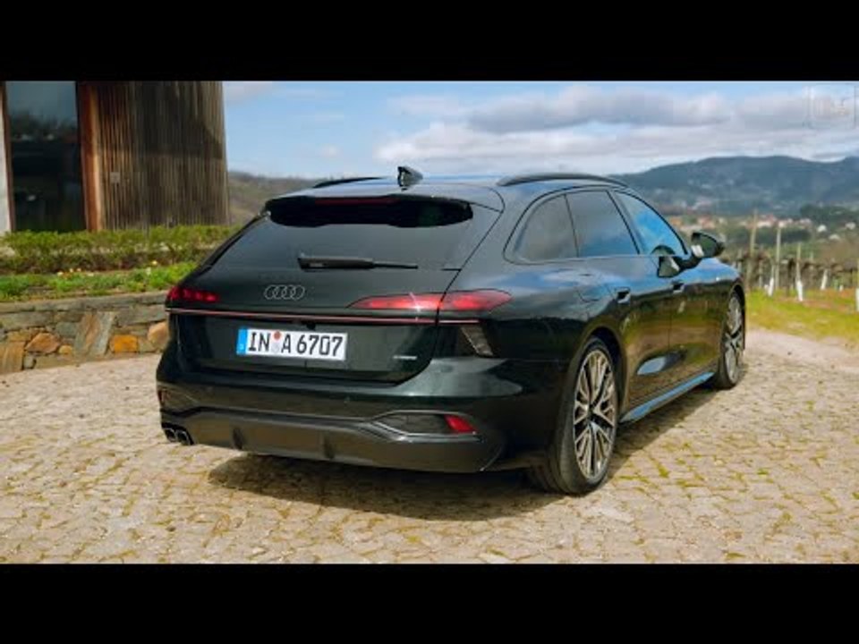 Audi A6 Avant 40 TDI quattro (C9) Mitternachtsgrün Metallic | Exterieur, Interieur, Fahraufnahmen