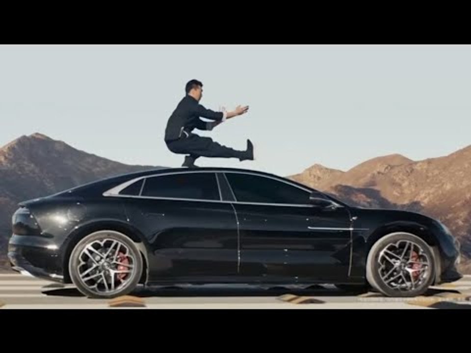 Kung-Fu auf dem Dach? Der BYD U7 trotzt jedem Schlagloch!