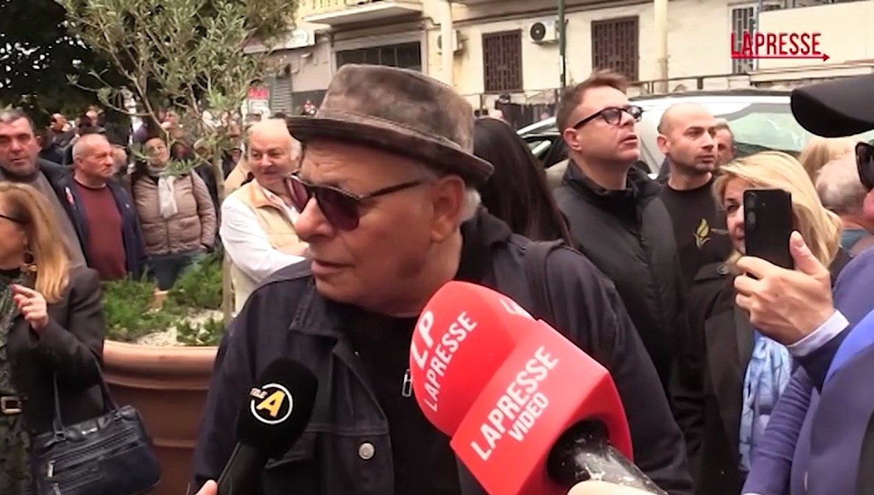 James Senese, ai funerali a Napoli tanti colleghi: il ricordo di De Piscopo e Tony Esposito