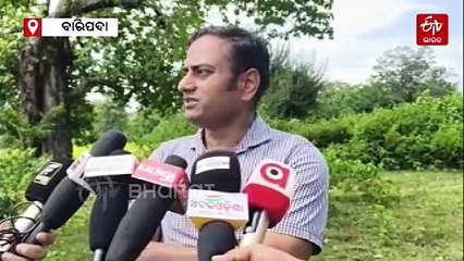 ବୁଝିଲାନି ମନ: ଛୁଆ ହାତୀର ମୃତ୍ୟୁ ପରେ ଜଗି ରହିଲା ମା’