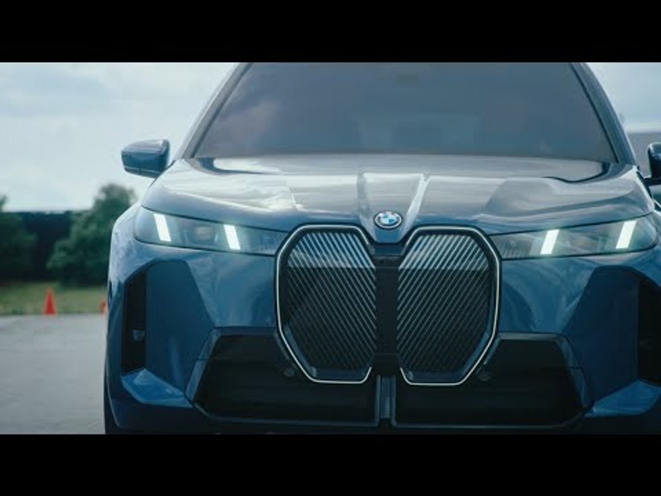 2026 BMW iX: E-SUV mit 364 Meilen Reichweite | Walkaround
