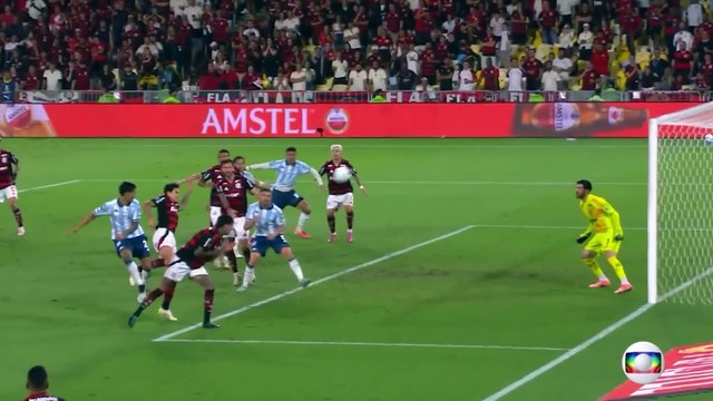 Herói do Flamengo os milagres de Rossi contra o Racing
