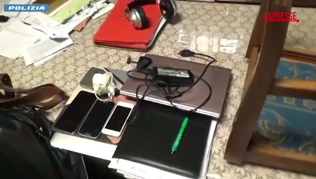 L?Aquila, telecamere nascoste in bagni e camere: ecco come erano spiati gli inquilini di un condominio