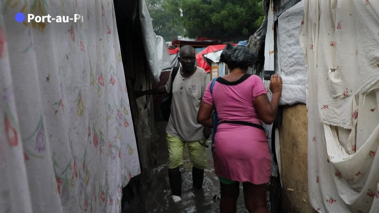 Haïti : un camp des déplacés inondé après le passage de l'ouragan Melissa