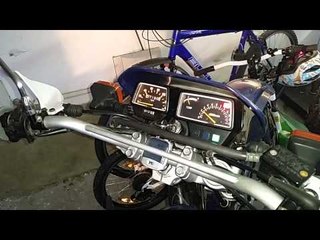 Yamaha DT 125 Standgas und Gas