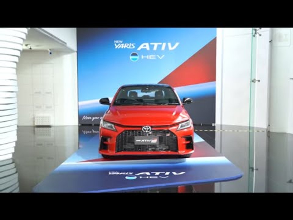 2026 Toyota Yaris ATIV GR Sport Hybrid in Rot – Sportlich & effizient