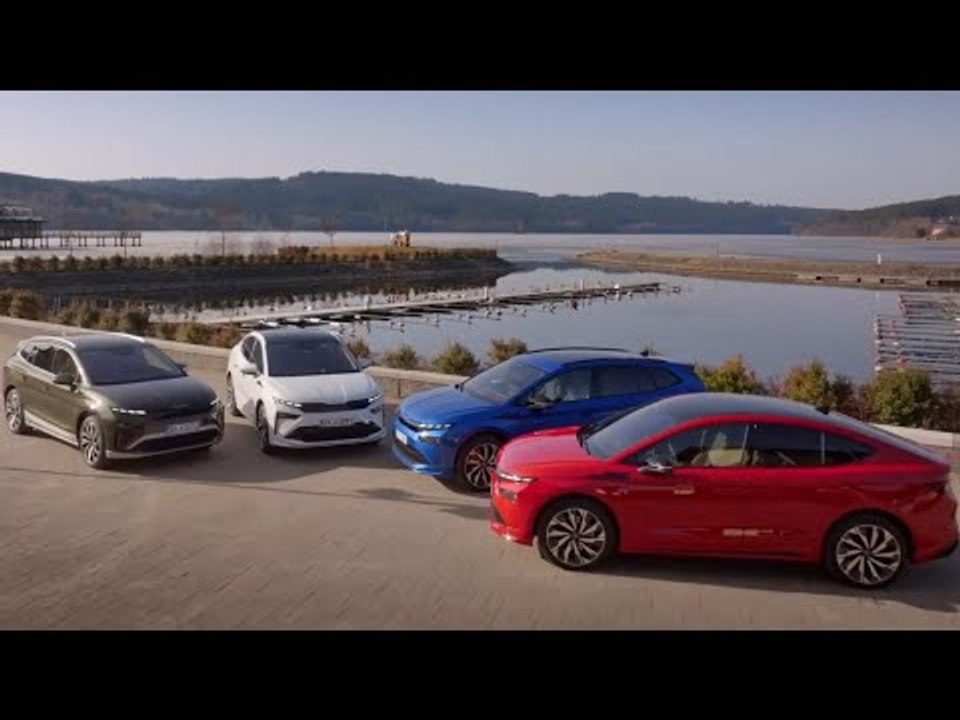 2025 Škoda Enyaq SUV & SUV Coupe: Fahraufnahmen, Design & Features | Kurzclip