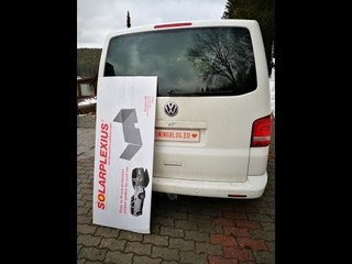 Tuning Solarplexius Autosonnenschutz, Scheibentönung in grau/blau im VW T5 Multivan vorher & nachher