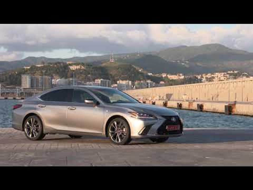 LEXUS ES300h F SPORT SONIC TITANIUM