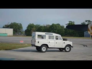ECD Land Rover Series IIA Project Henry mit V8 LS3 Motor und über 400 PS