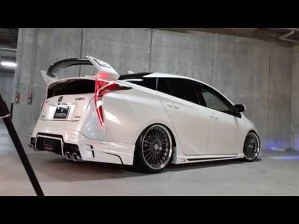 Dia Show Tuning Rowen International Bodykit 2016er Toyota Prius