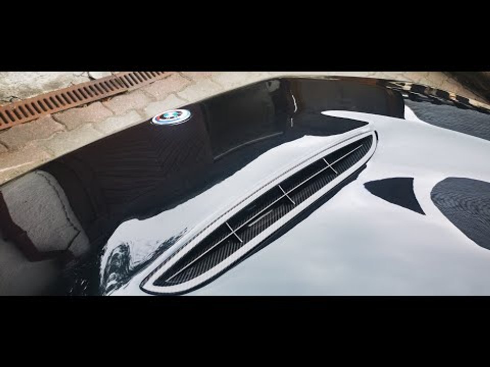 Einbau Carbon Haubeneinsatz M4 GTS Style Aluminium-Motorhaube von Life Motorsport BMW M550i G30 5er