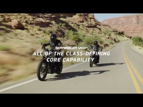 Triumph Scrambler 1200 X & XE 2024: Neuerungen sparen Geld!