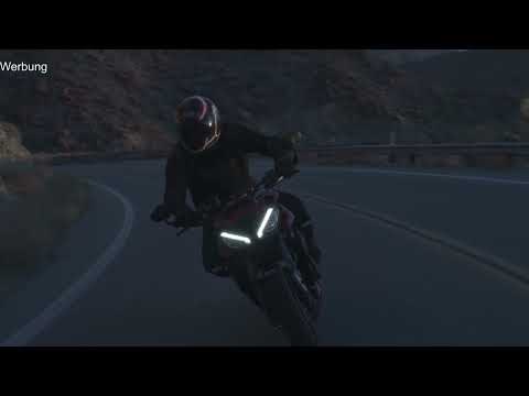 2023 TRIUMPH Street Triple 765 Modellreihe: XXL-Filmmaterial Street Triple R & RS, Moto2 Edition etc