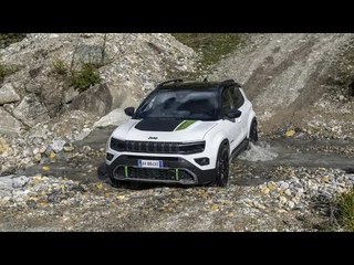 2024 Jeep Avenger 4xe | Allradantrieb, 48V-Hybrid (Walkaround Interieur/Exterieur/Fahraufnahmen)