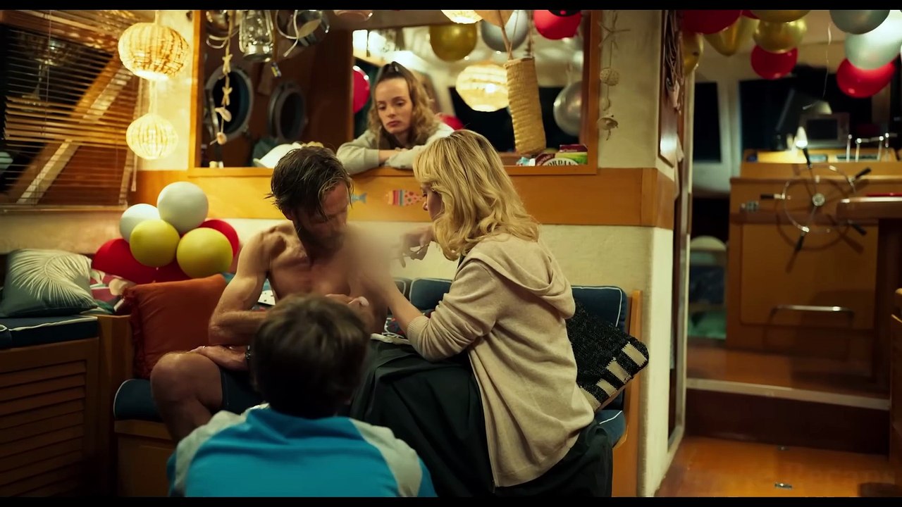 Earth Loses All Its Water Overnight Causing Deep Sea Creatures to Overrun the Planet