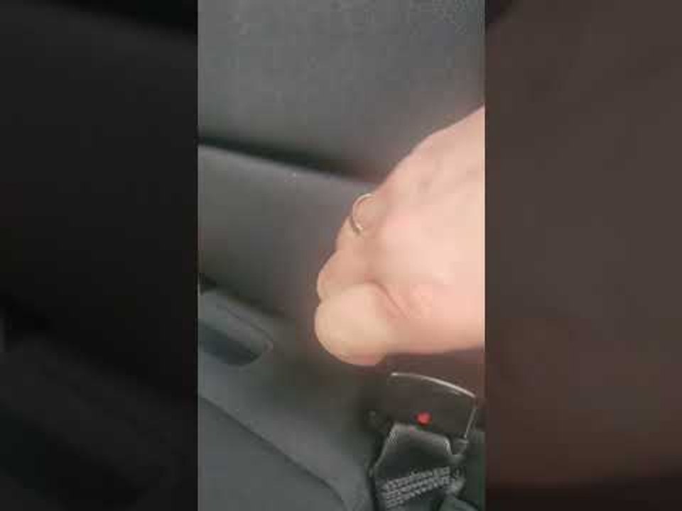 BMW X1, X2, X3 - Dachgurt, Sicherheitsgurt öffnen, entriegeln Rückbank