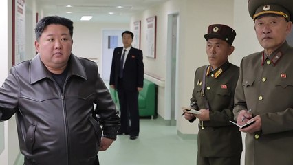 김정은, 트럼프 귀국 날 완공 앞둔 병원 시찰 / YTN