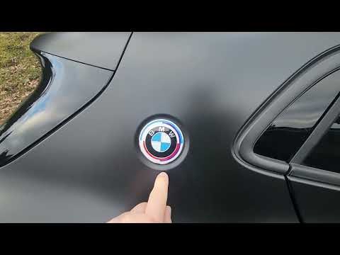 BMW X2 (F39) Emblem 50 Jahre BMW M (Jubiläums-Logo) - Tausch / Wechsel / Anleitung