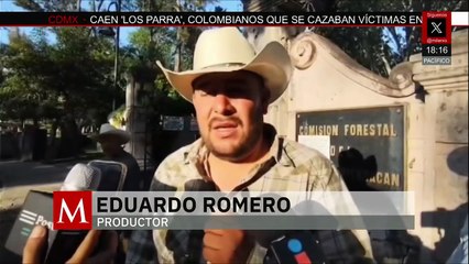 En Michoacán, los productores de maíz mantienen los bloqueos en las carreteras afectando a turistas