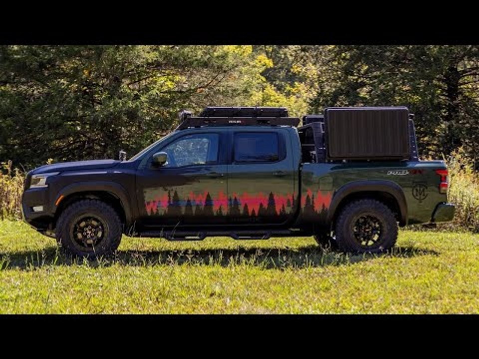 2024 Nissan Project Trailgater auf Basis Frontier PRO-4X | TV schauen in der Wildniss