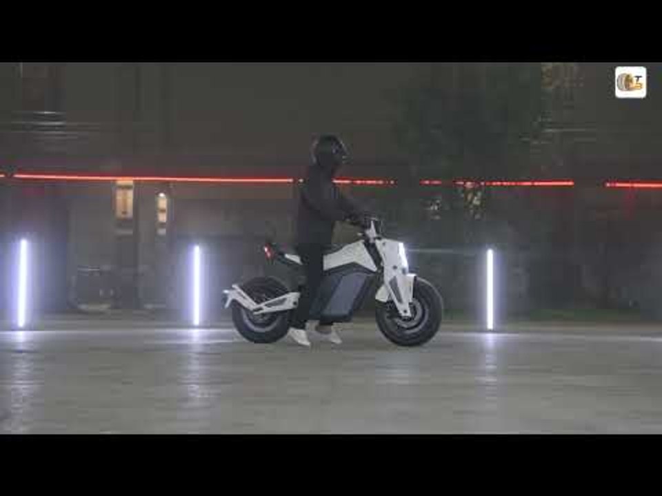 Naxeon I AM: Elektro-125er mit 180 km Reichweite und 10,5 kW Leistung