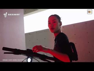 E-Scooter-King: Segway Ninebot ZT3 Pro D mit 56 km Reichweite & 1.600 Watt